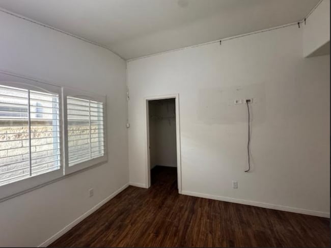 Building Photo - Beautiful 3-bedroom, 2-bathroom home located in Oxnard, CA.