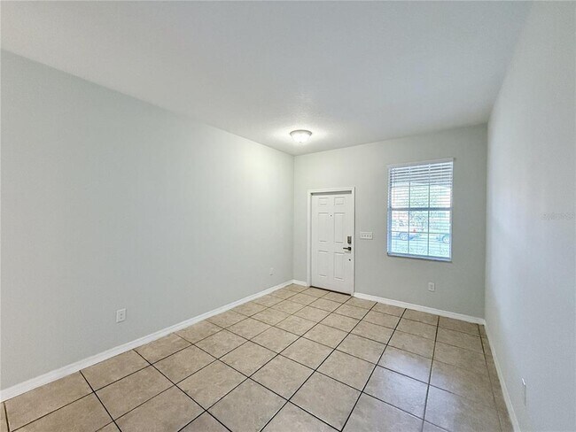 Building Photo - 11155 Savannah Landing Cir