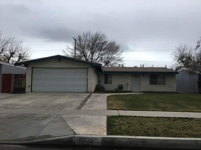 Primary Photo - Charming Single-Story 3-Bedroom Home for R...