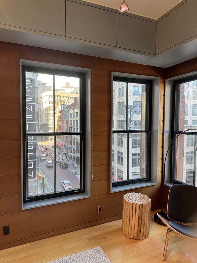 Building Photo - Penthouse Unit with amazing light at The Hayden Building