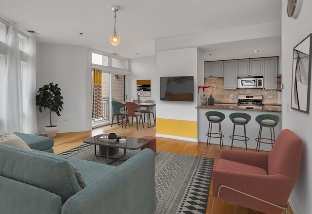 Building Photo - 3450 S Halsted St