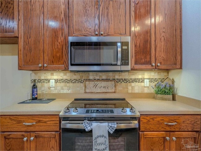 Building Photo - 4986 Vizcaya Dr