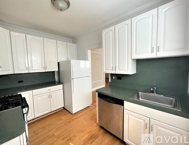 Primary Photo - 1 bedroom in Chicago IL 60640