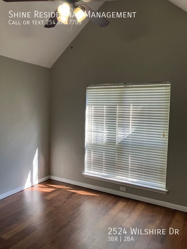 Building Photo - 2524 Wilshire Dr