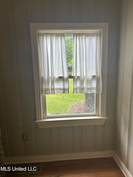 Building Photo - 3564 Cowan Pl