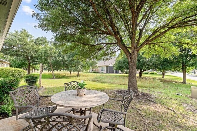 Building Photo - 109 Providence St