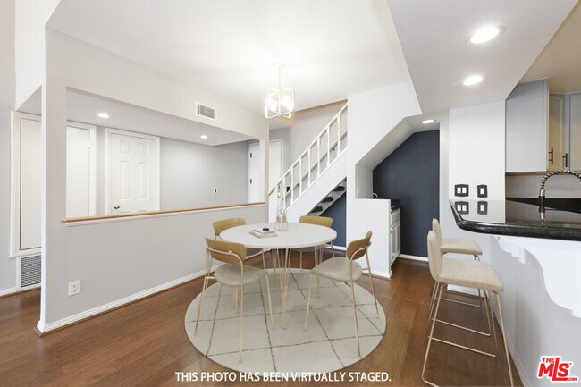 Building Photo - 11667 Gorham Ave