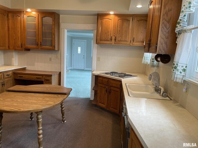 Building Photo - 2206 Pacific St