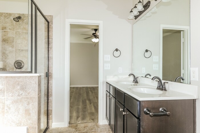 Building Photo - 23011 Black Mountain Ash Ct