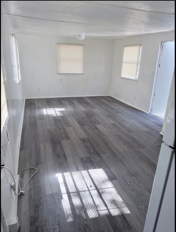 Building Photo - 215 Weeks Rd