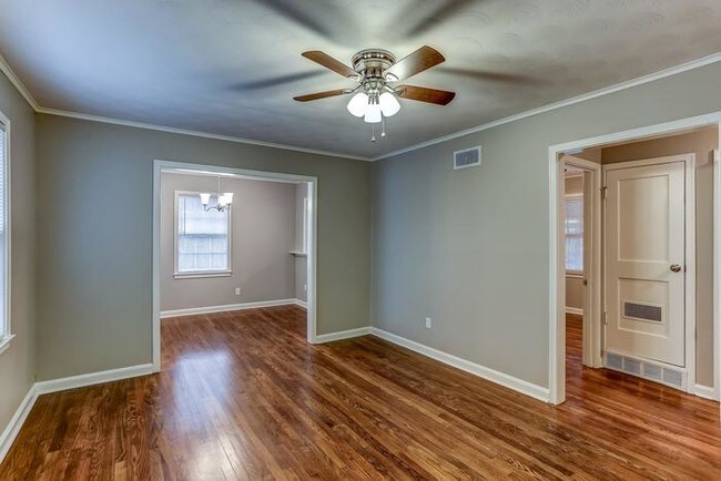 Building Photo - Newly renovated / Law enforcement discount