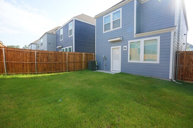 Building Photo - 7005 Cottonseed Dr