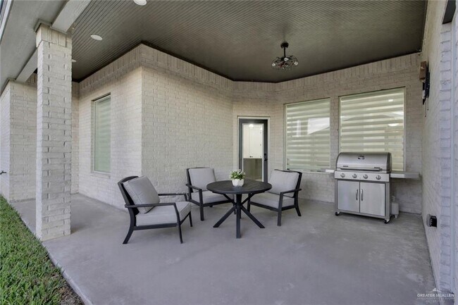 Building Photo - 24 N 48th St