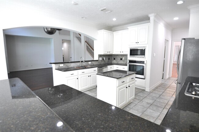 Building Photo - 1914 Sand Hollow Ln