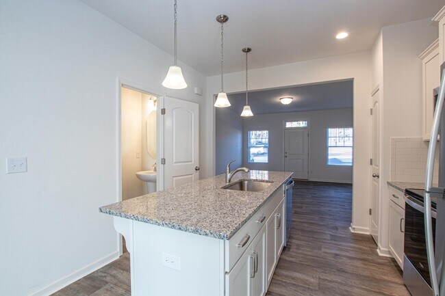 Building Photo - BEAUTIFUL 2 Bedroom Townhome in Cox Mill District AVAILABLE JUNE 2026