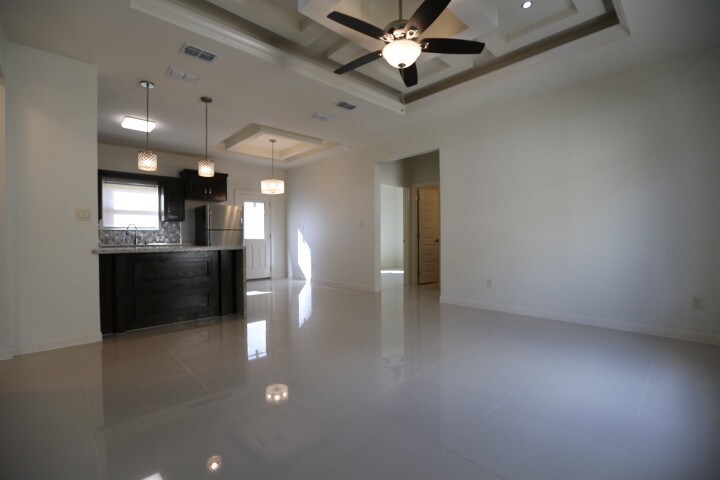 Building Photo - 904 Myrtle Beach Ave
