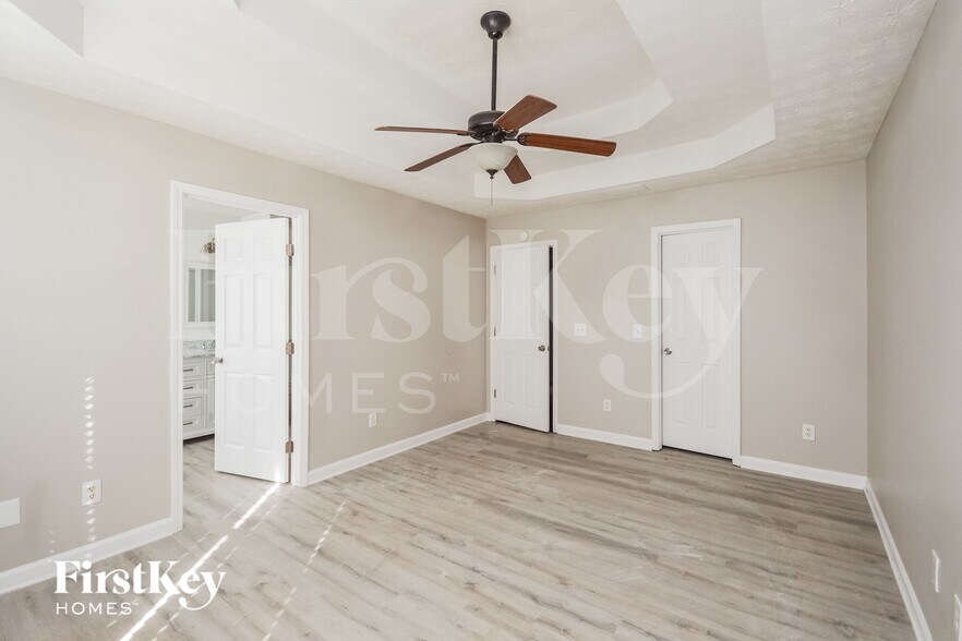 Building Photo - 145 Vinny's Way