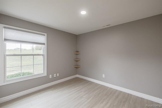 Building Photo - 2621 Thornbrier