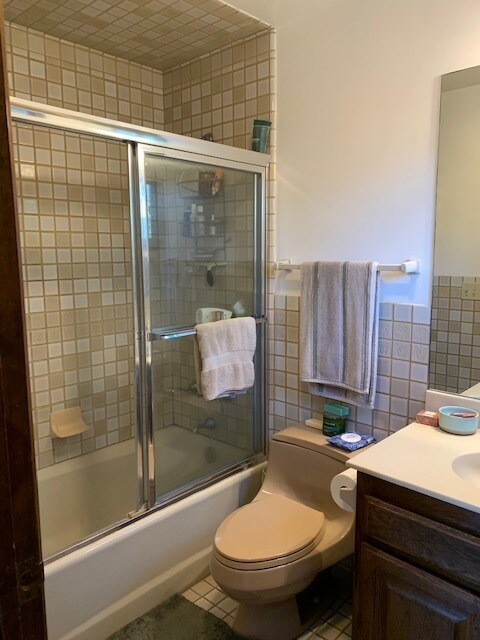 Bathroom - 456 S Spalding Dr