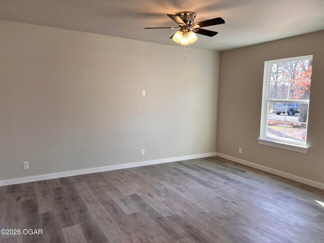 Building Photo - 1 Bedroom 1 Bathroom Studio