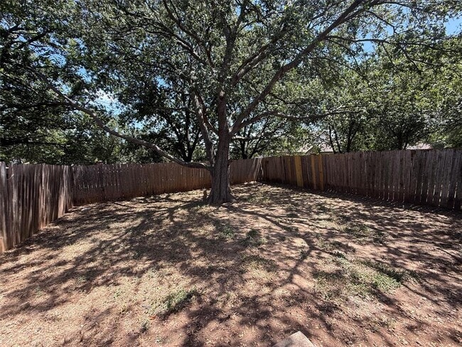 Building Photo - 9313 Kempler Dr