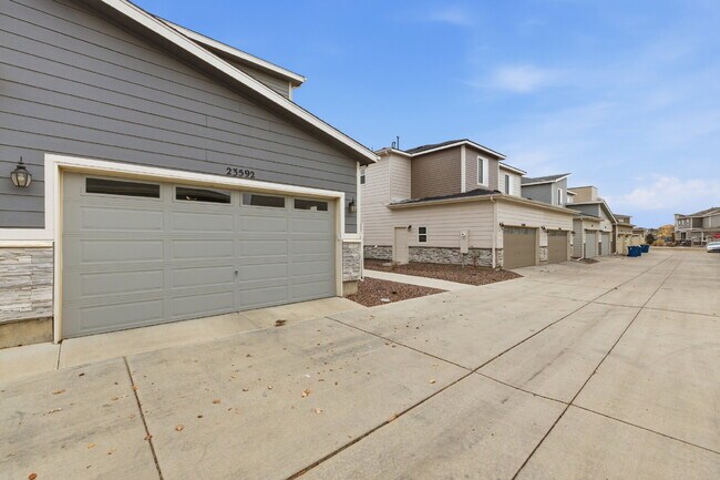 Building Photo - New Build - Brand New Rental - 3 Bedroom 2.5 Bathroom available TODAY!