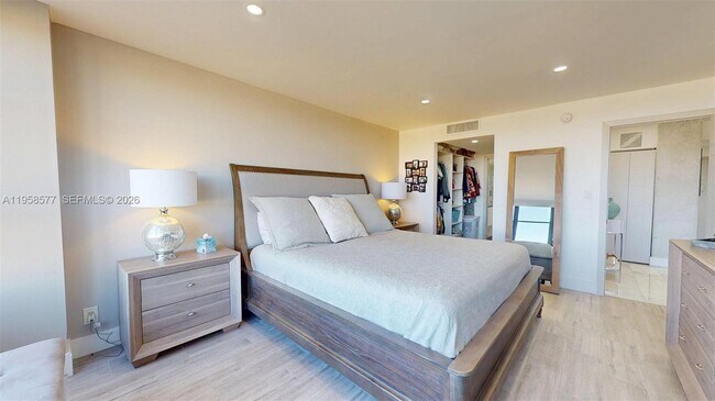 Building Photo - 600 Three Islands Boulevard