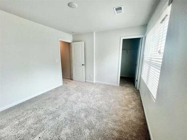 Building Photo - 5129 Sidney Sq Dr