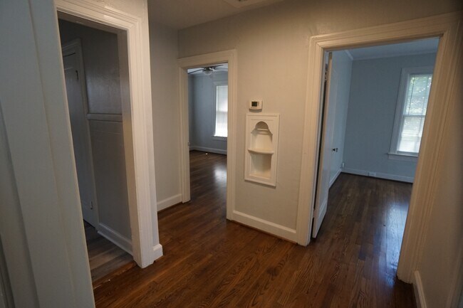 Building Photo - 7223 1st Ave S