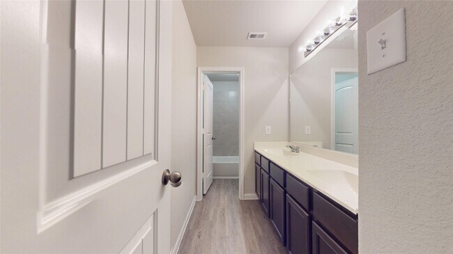 Building Photo - 3535 Cannon Dr