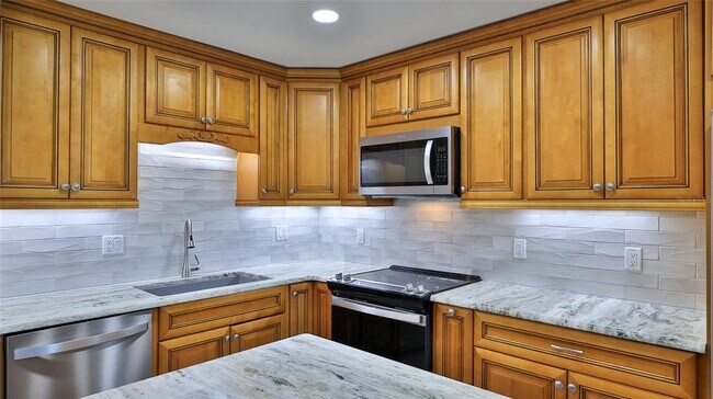 Building Photo - 61 Ocean Palm Villa S