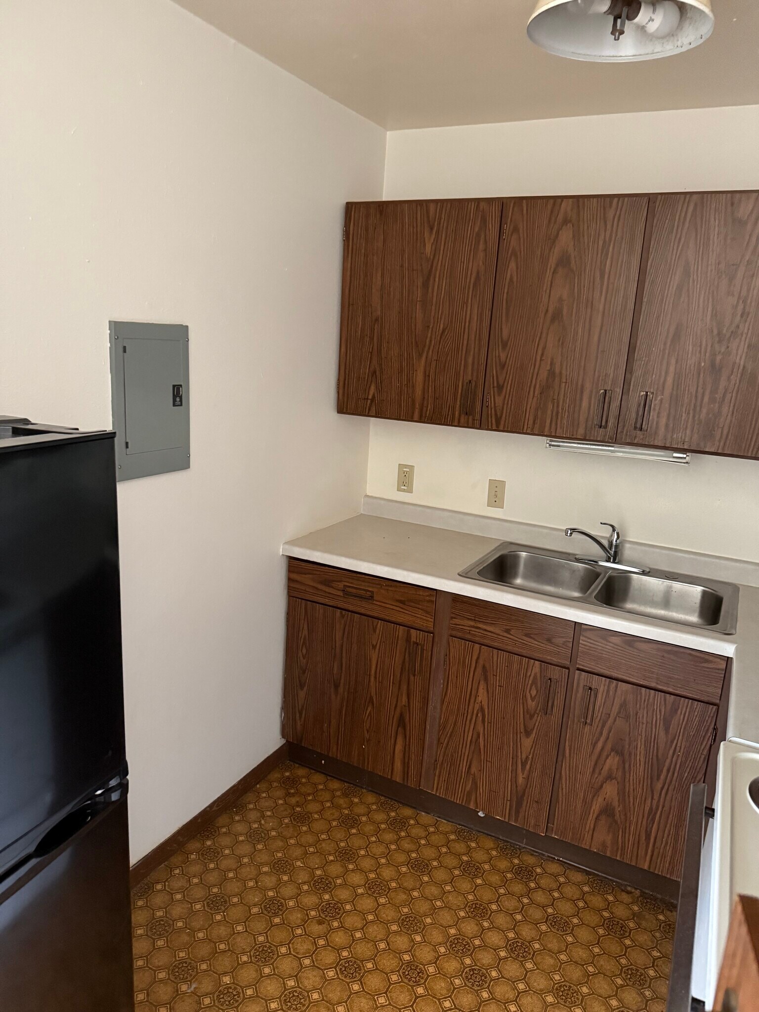 Building Photo - 1320 23rd Ave S