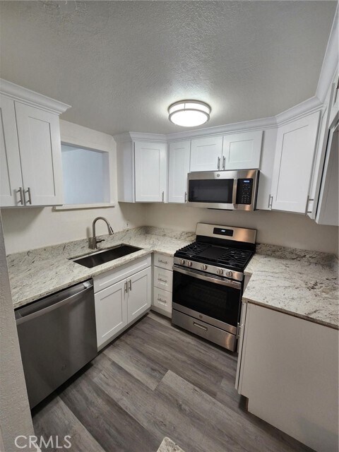 Primary Photo - 34022 El Encanto Ave