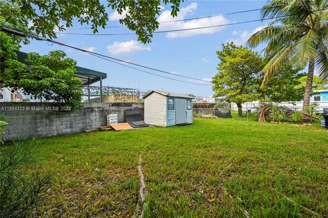 Building Photo - 2465 NW 35th St