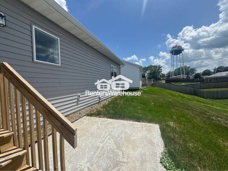 Building Photo - 1006 Polk St