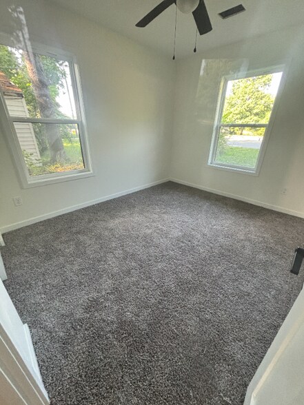 Building Photo - 3651 S 9th St