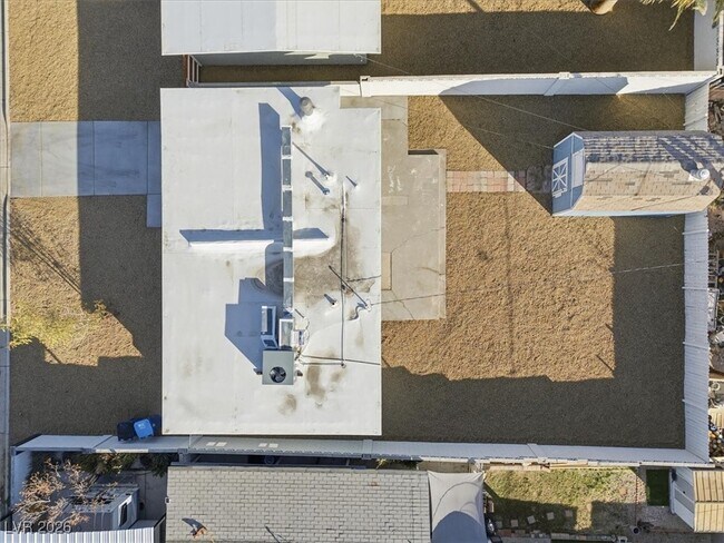 Building Photo - 604 Stanford St