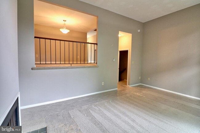 Building Photo - 449 Colonial Ridge Ln