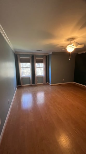 Building Photo - 305 Archer's Mead