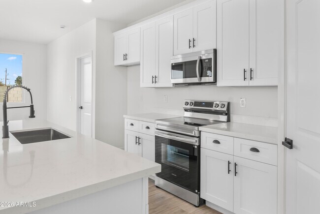 Building Photo - 3430 W Colusa Dr