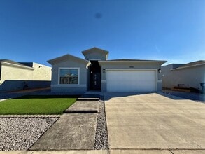 Building Photo - 15052 Destination Ave