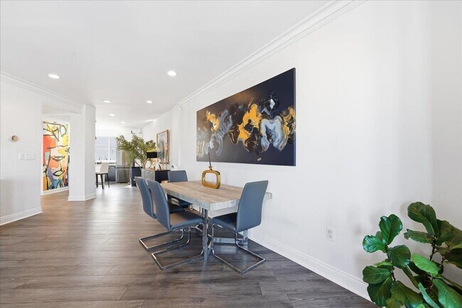 Building Photo - 109 Shearwater Ct E