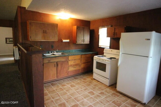 Building Photo - 17254 Hwy CC