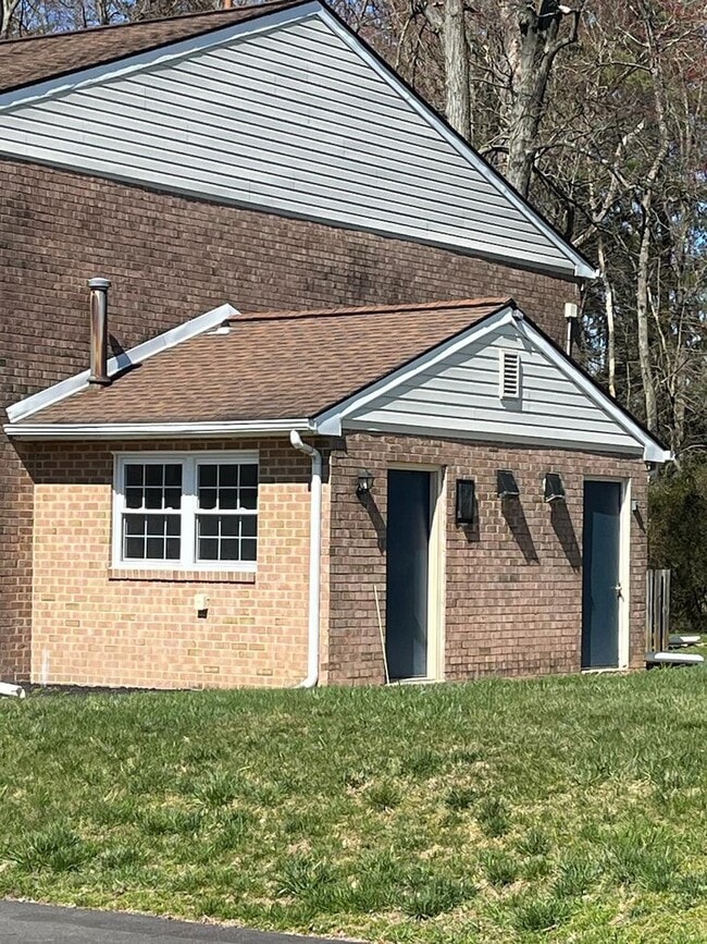 Building Photo - GWYNEDD CLUB 1BR CONDO AVAIL. IMMEDIATELY!