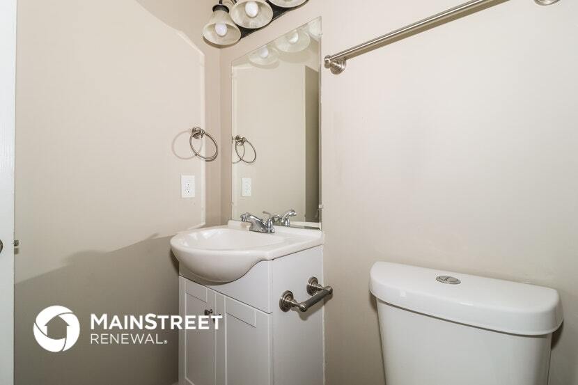 Building Photo - 2156 Oldfield Dr