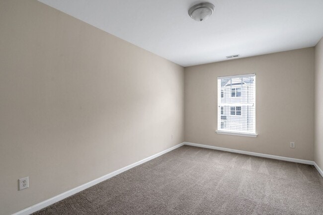 Building Photo - 5110 Neuse Commons Ln