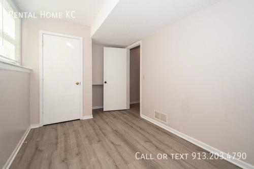 Building Photo - 13865 S Alden Ct