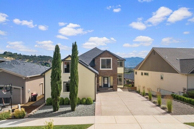 Building Photo - 4334 Vineyard Terrace