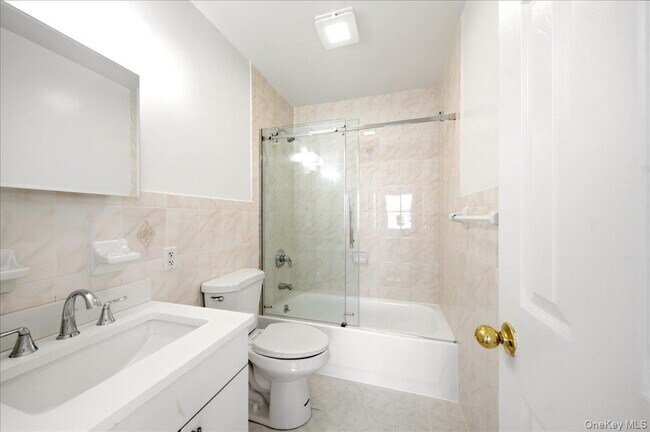 Building Photo - 82 Morningside Ave