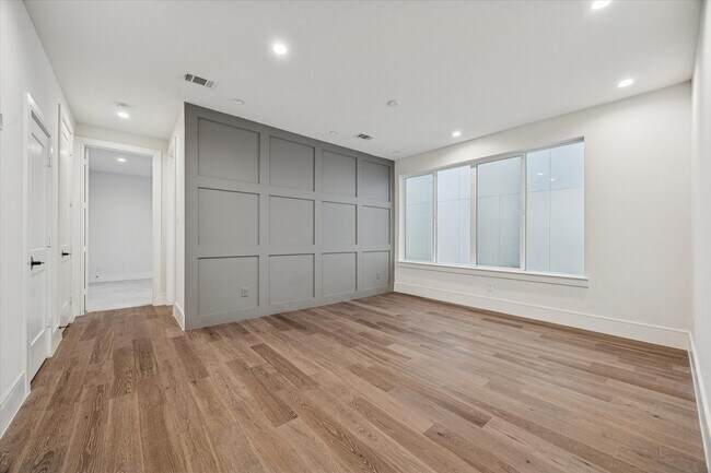 Building Photo - 1659 Bingle Rd